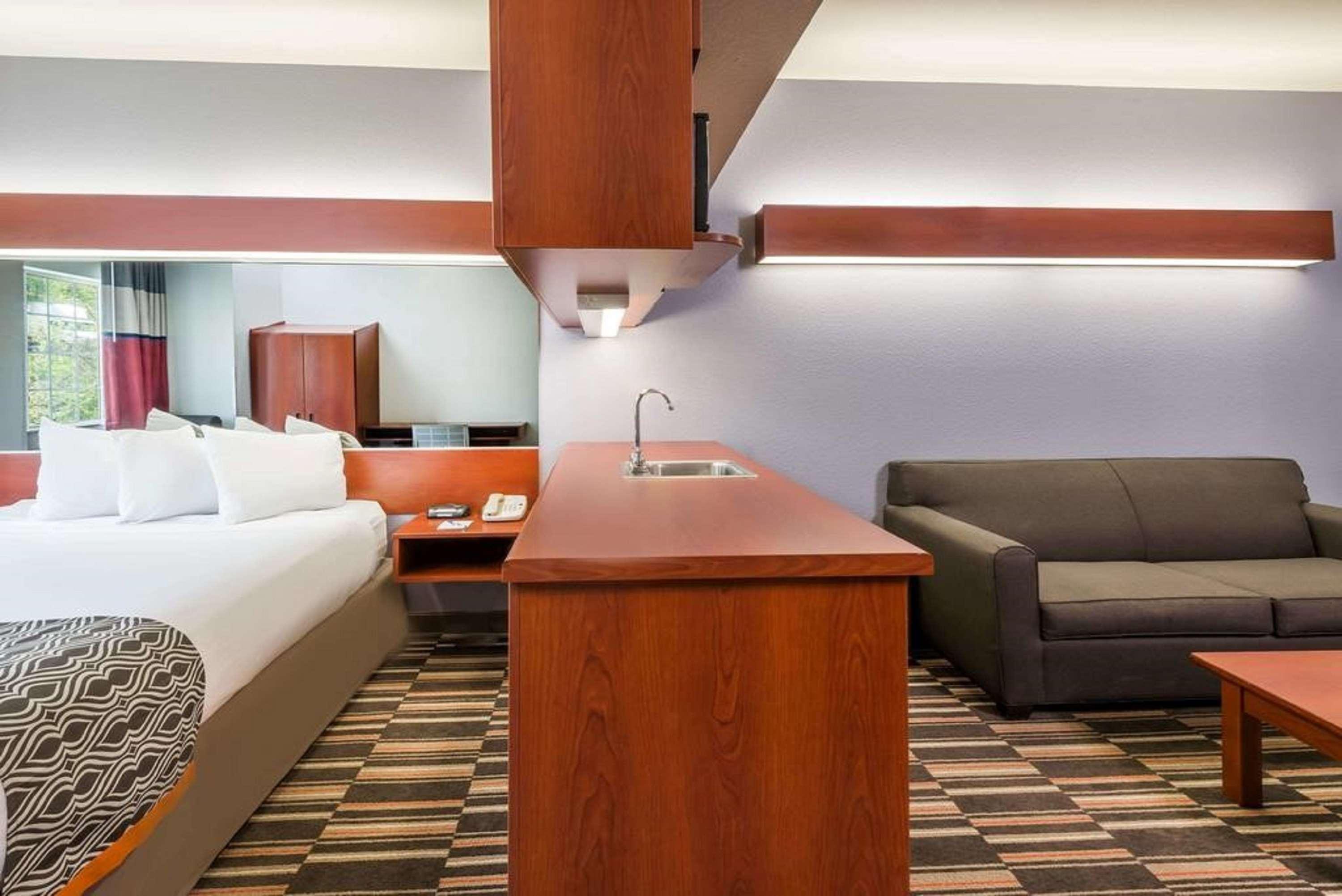 Hotel Sonesta Essential Morgantown Esterno foto